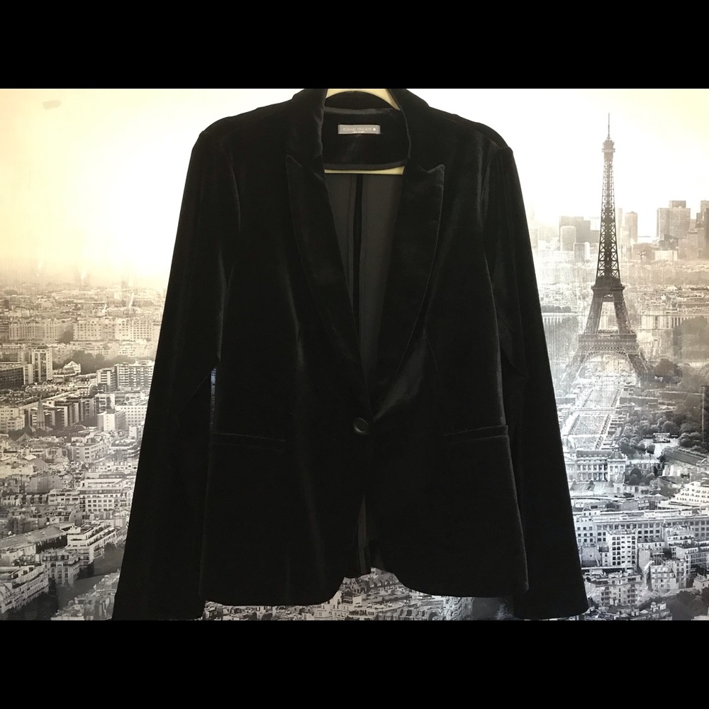Jacket Black velour. Excellent condition